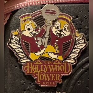 🌸3 for $37🌸 Chip and Dale Hollywood Tower Hotel OE Pin